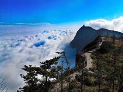 成都机场包车到峨眉山旅游